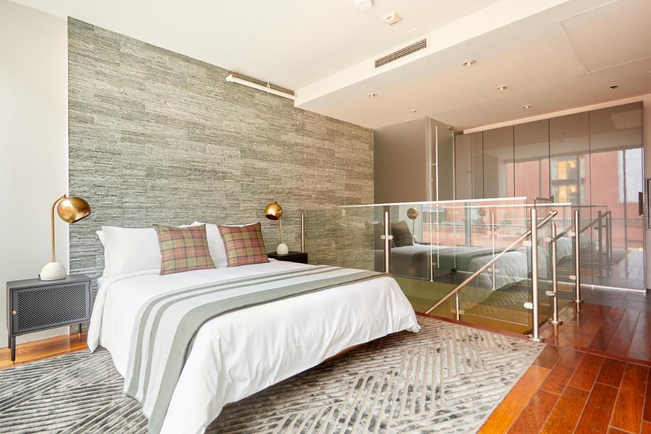 Sonder The Slate Hotel Toronto Exterior photo